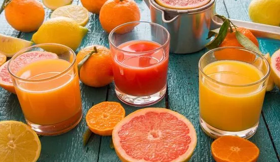每天喝橙汁有什么好处(经常喝橙汁好吗)