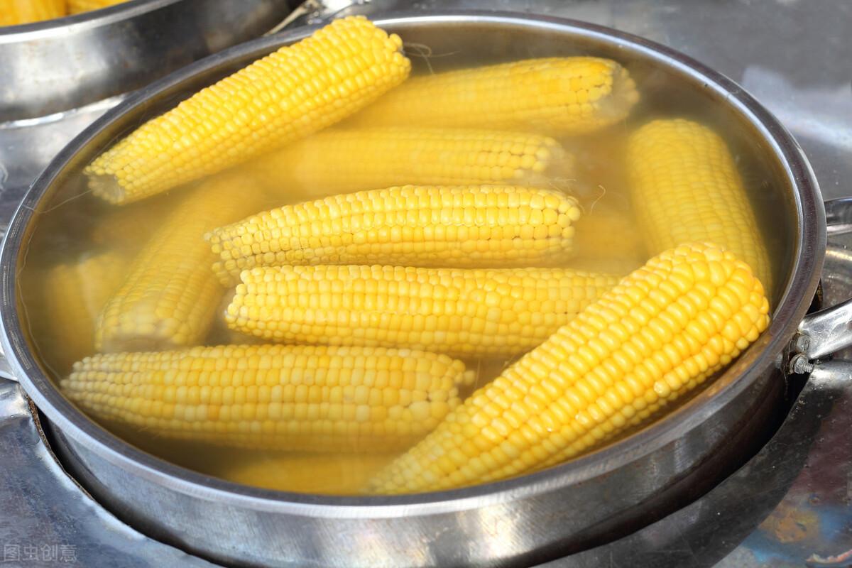 煮玉米需要多长时间(冷水下锅还是热水？几分钟最香甜？)